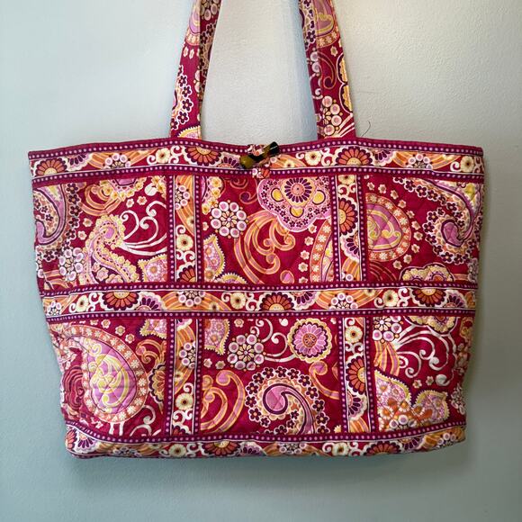 Vera Bradley Women's Raspberry Fizz Paisley Print Tic Tac Tote Bag Purse - Picture 2 of 10